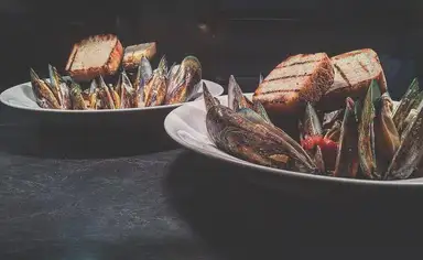 Finz Seafood and Grill