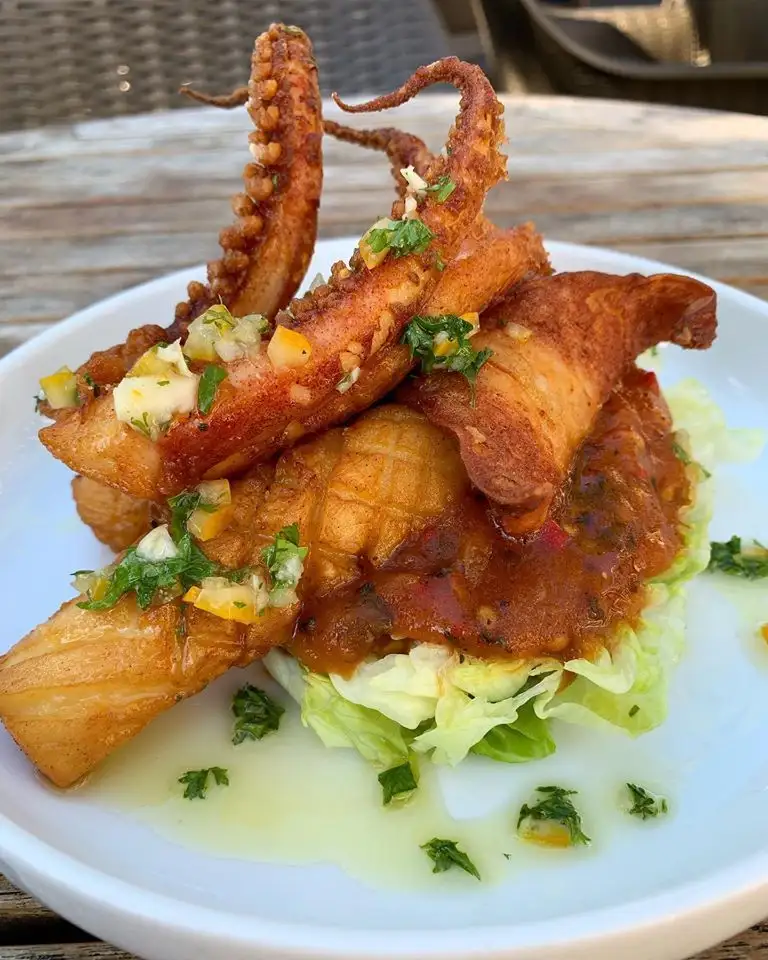 Fishbone Bar & Grill