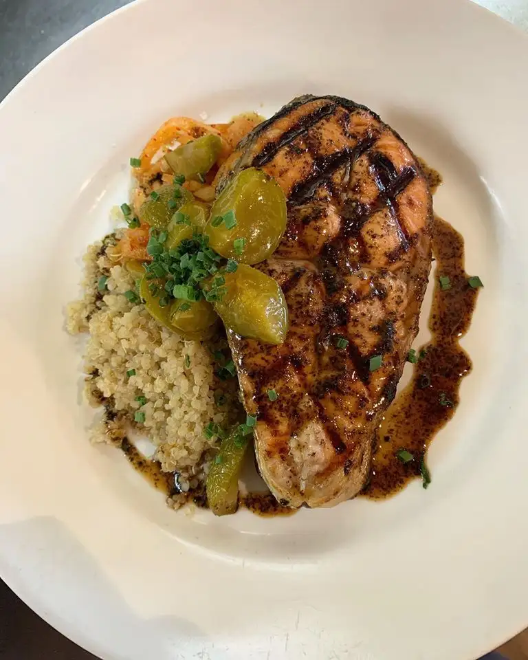 Fishbone Bar & Grill