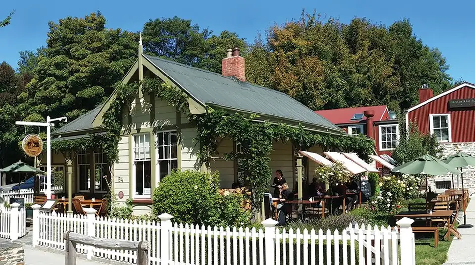Postmasters Kitchen + Bar