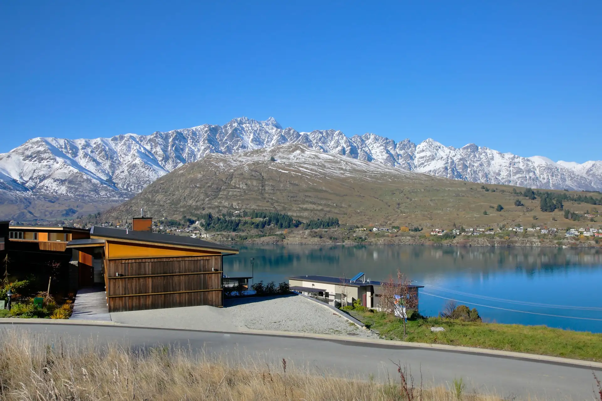 Luxury Lake Lookout