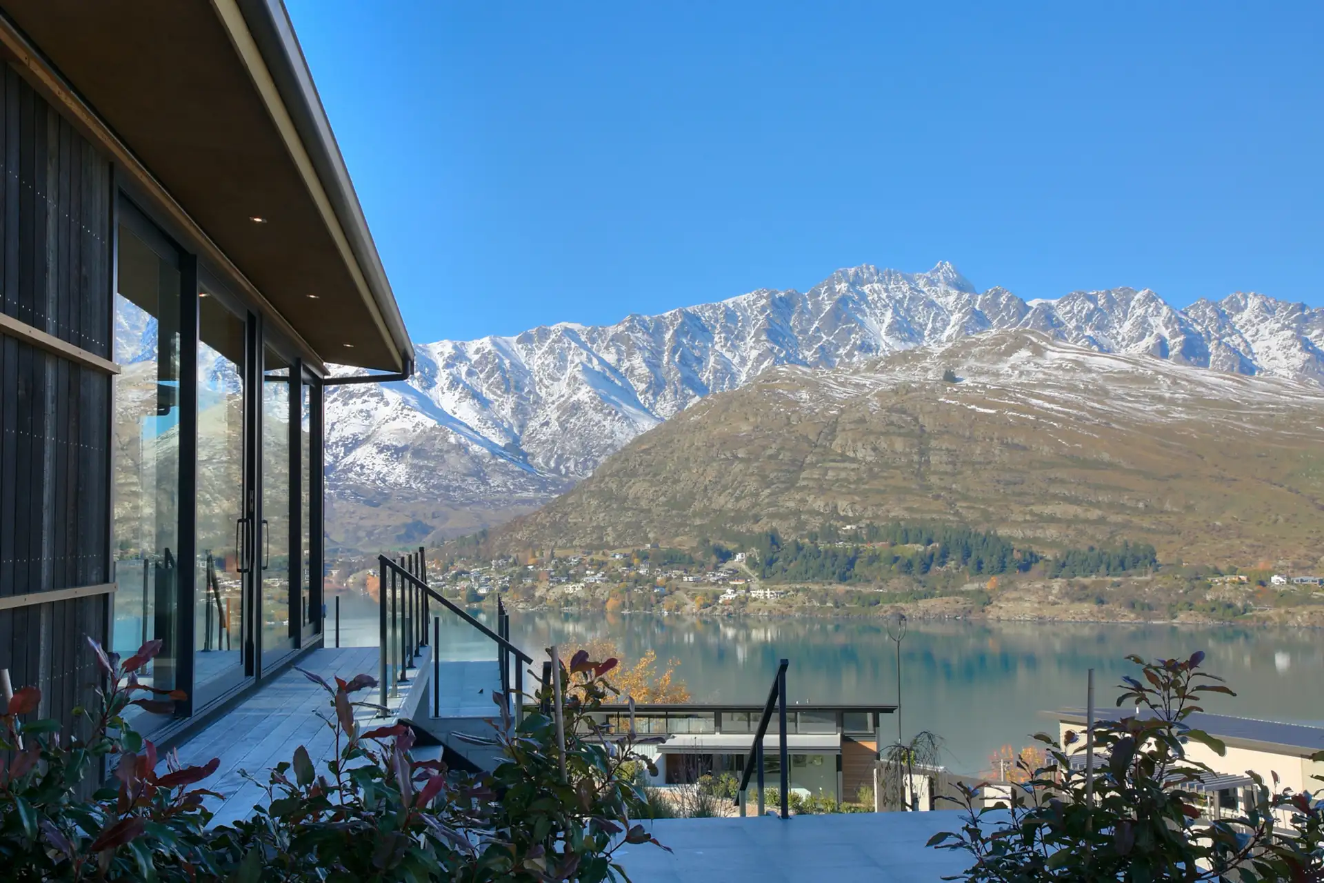 Luxury Lake Lookout