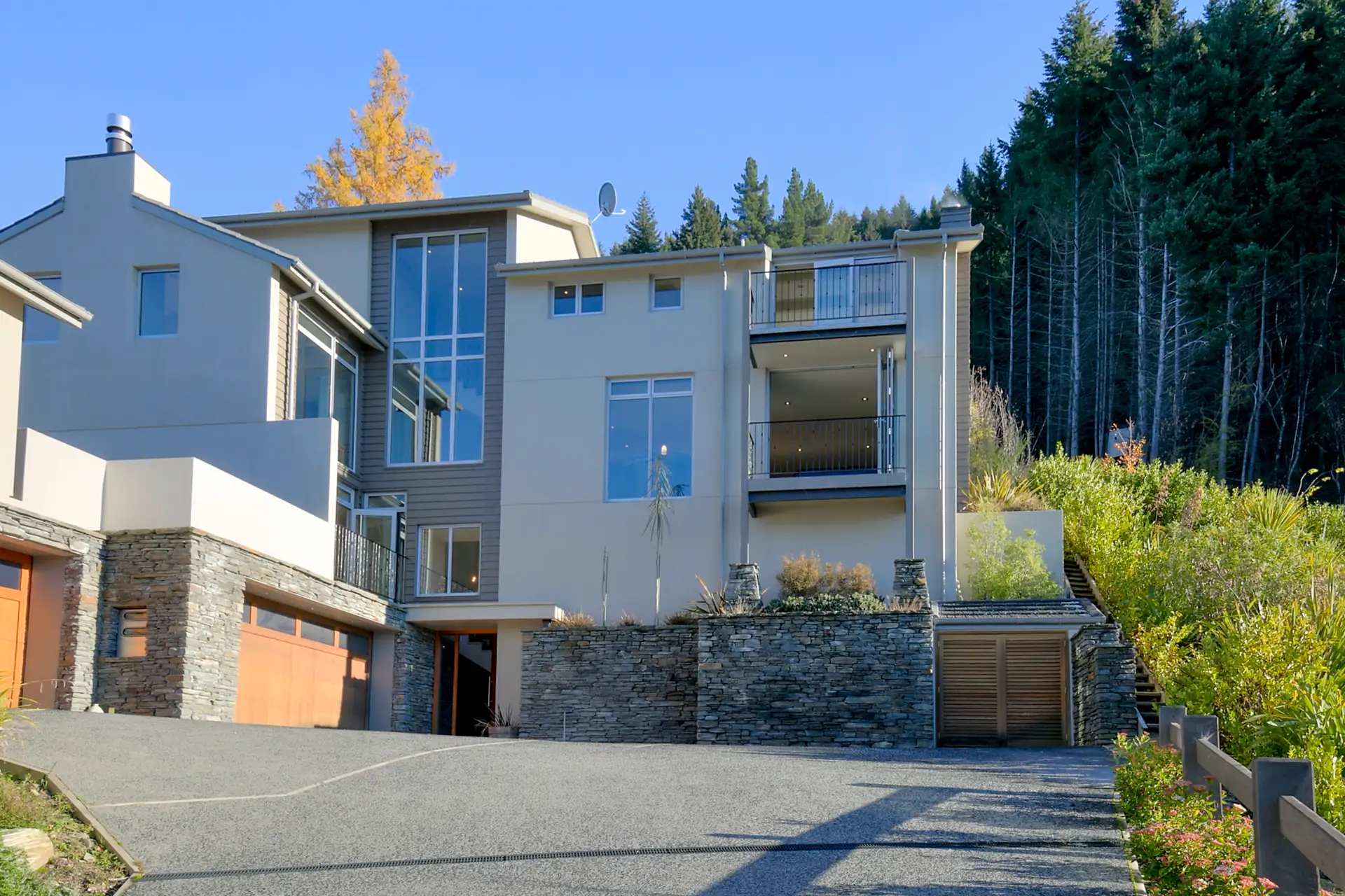 Lancewood Lane, Spa & Views