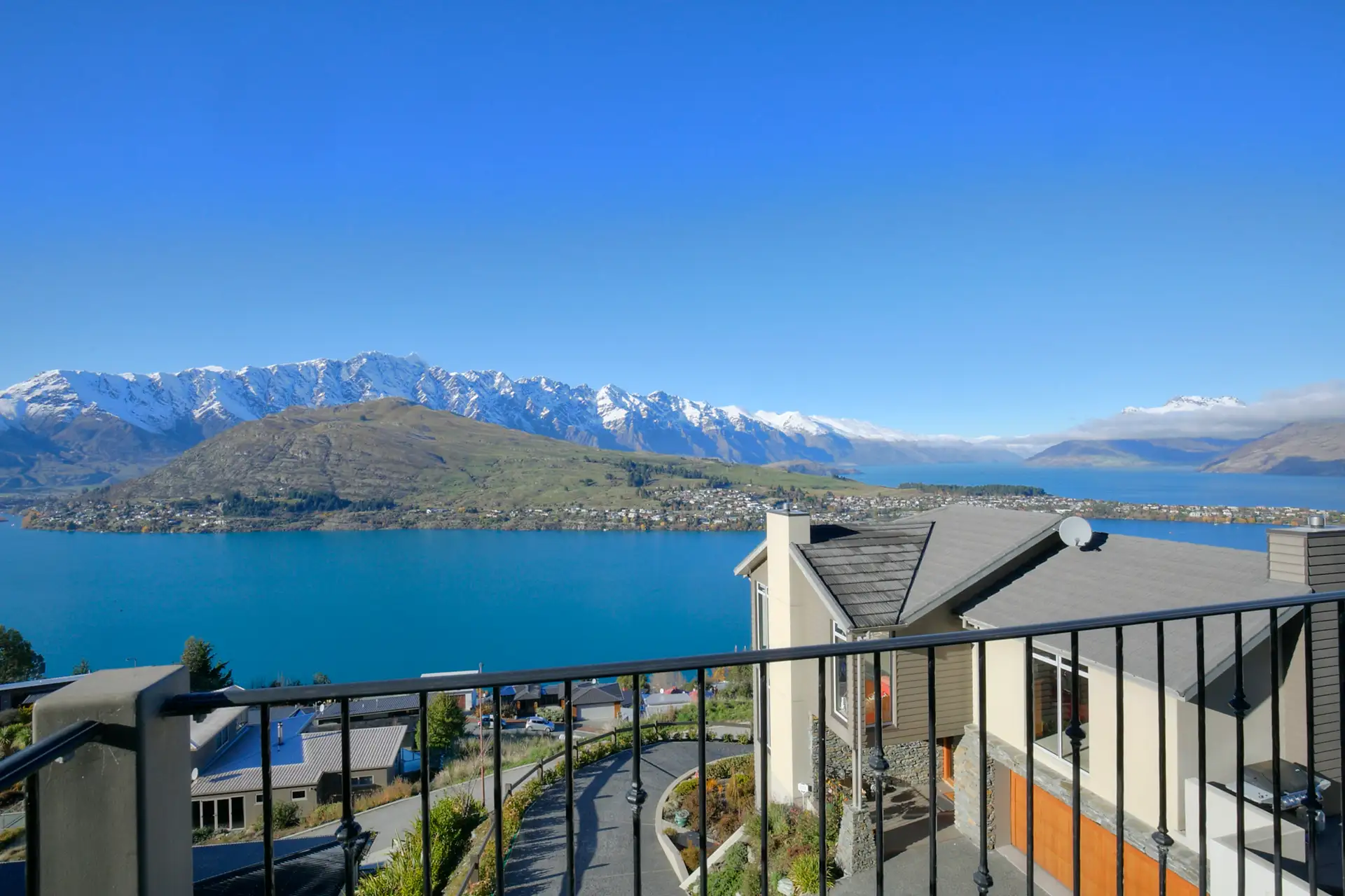 Lancewood Lane, Spa & Views