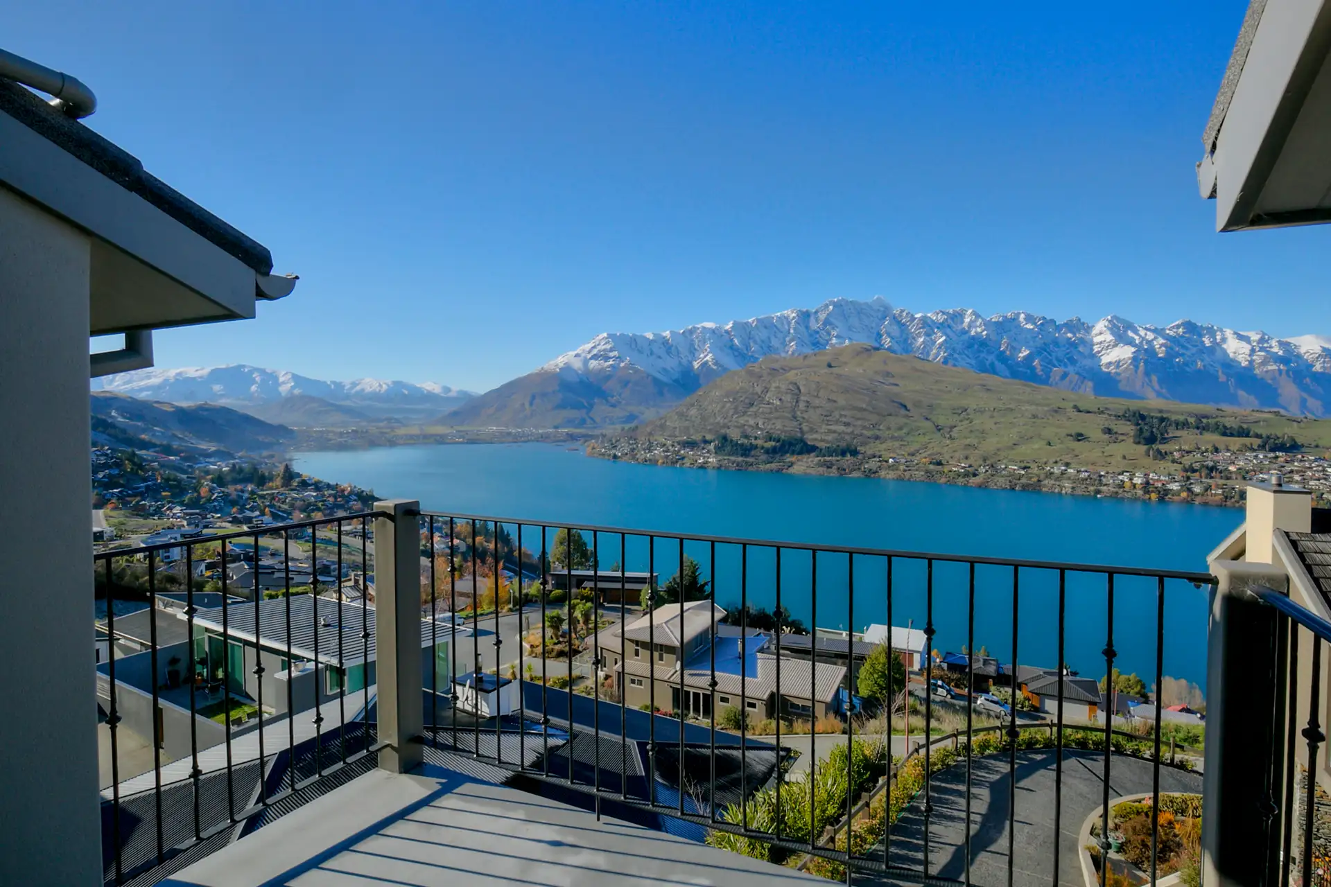 Lancewood Lane, Spa & Views