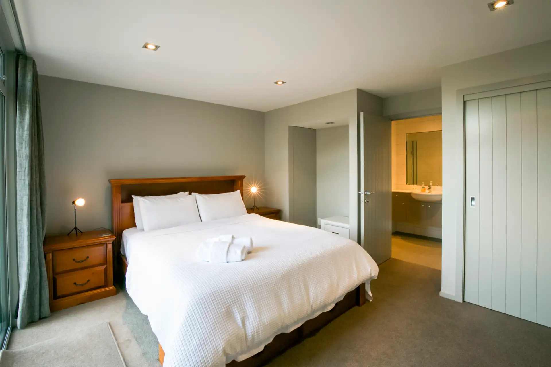 Lancewood Lane, Spa & Views