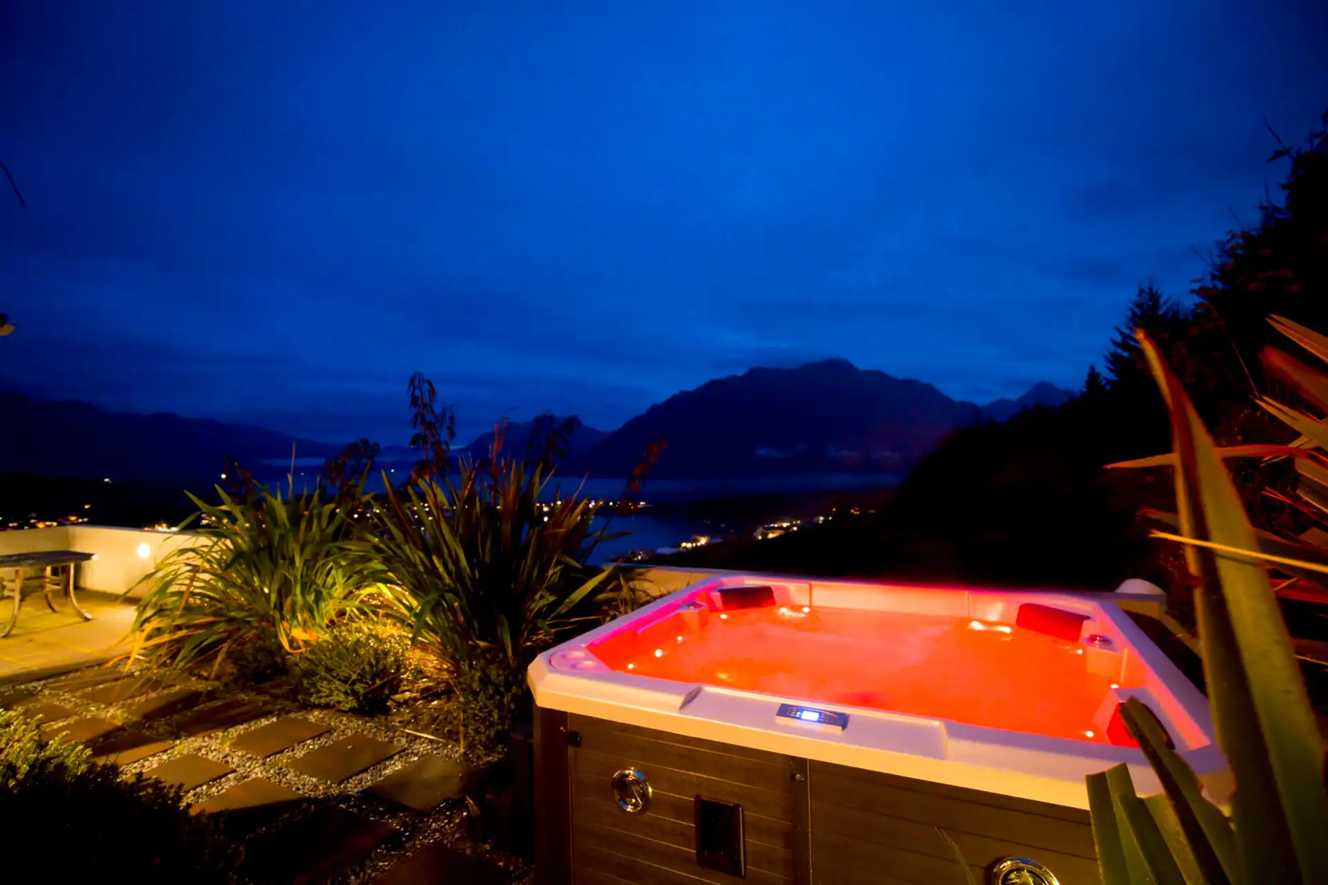 Lancewood Lane, Spa & Views