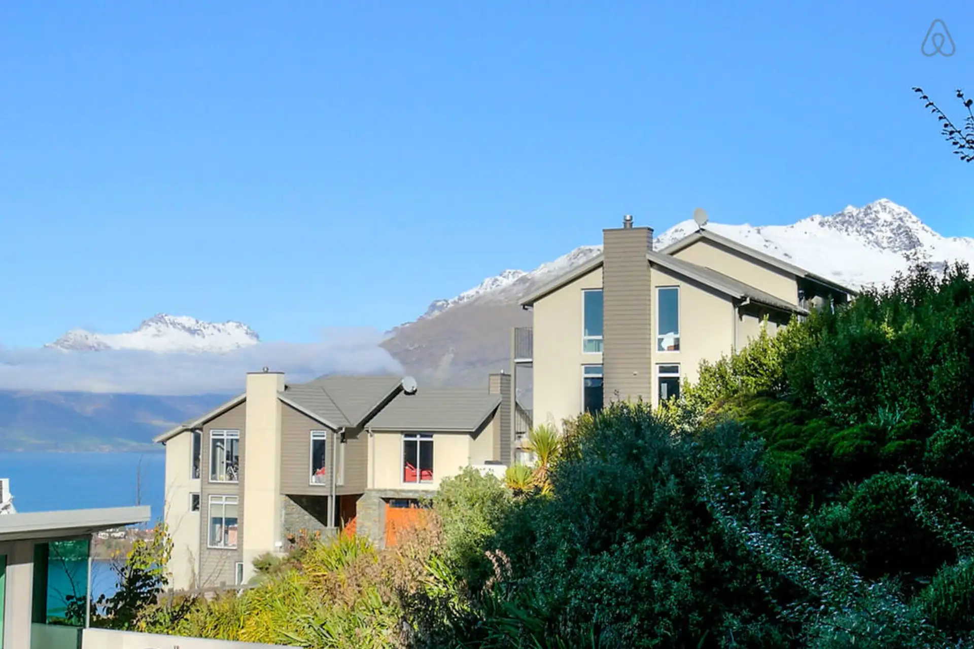 Lancewood Lane, Spa & Views