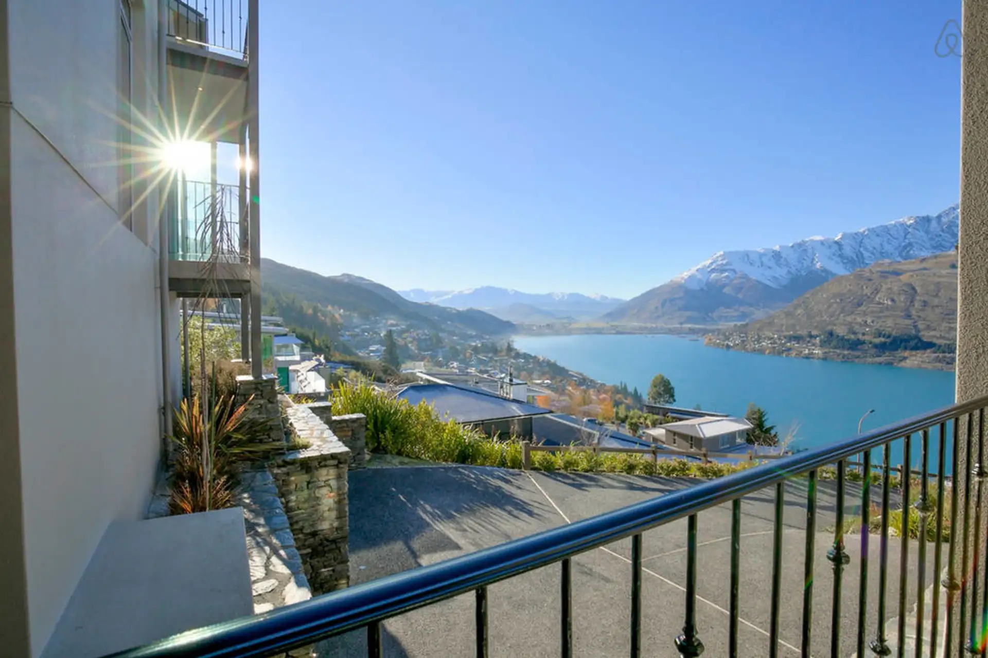 Lancewood Lane, Spa & Views