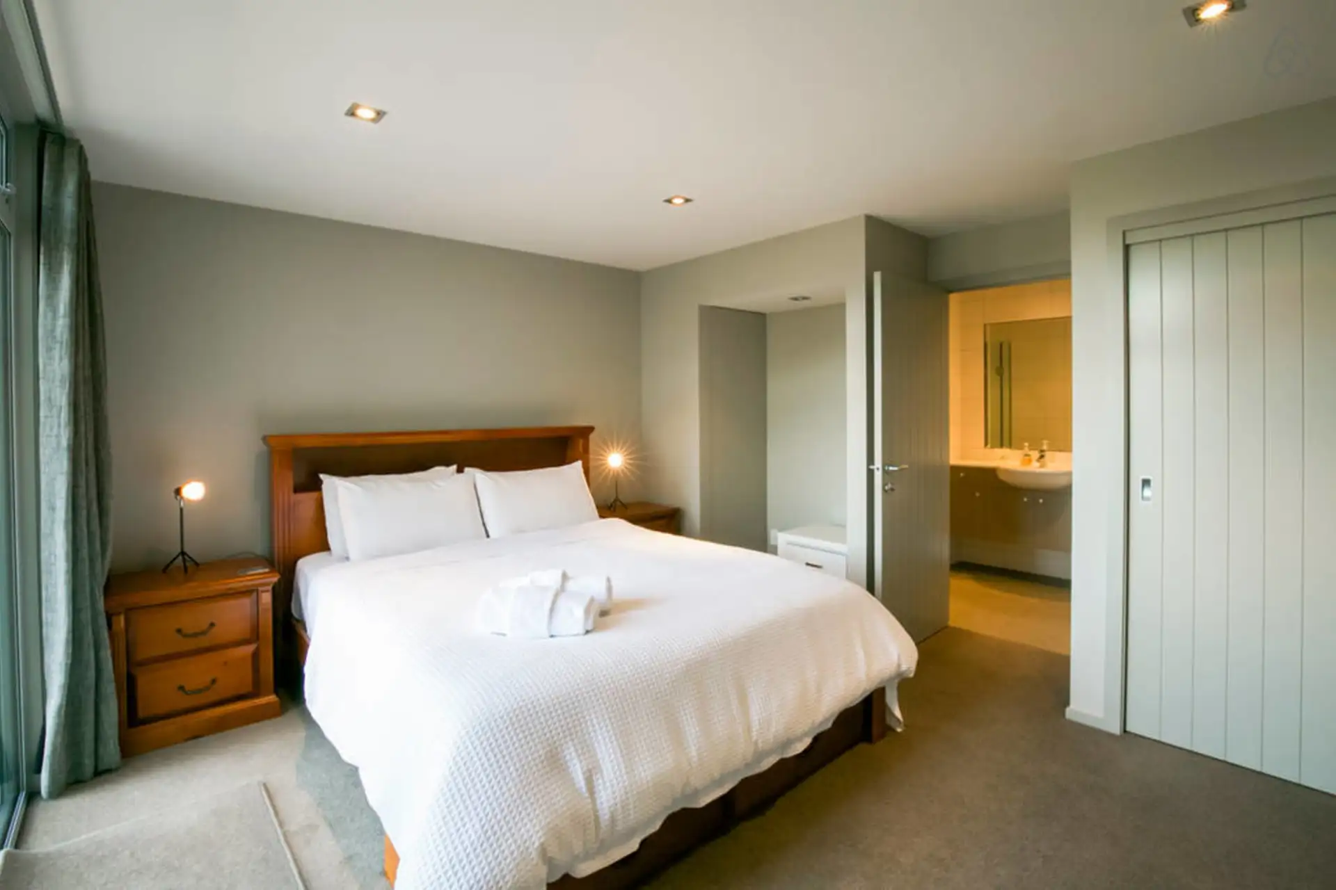 Lancewood Lane, Spa & Views