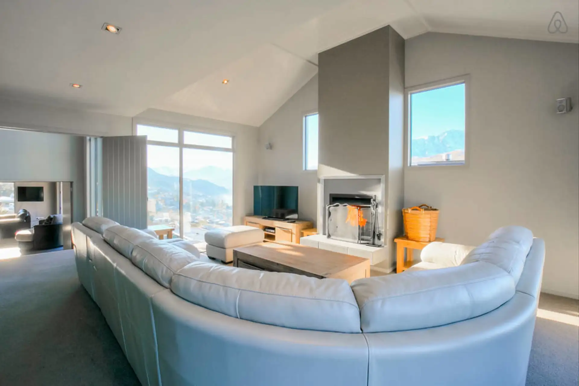 Lancewood Lane, Spa & Views