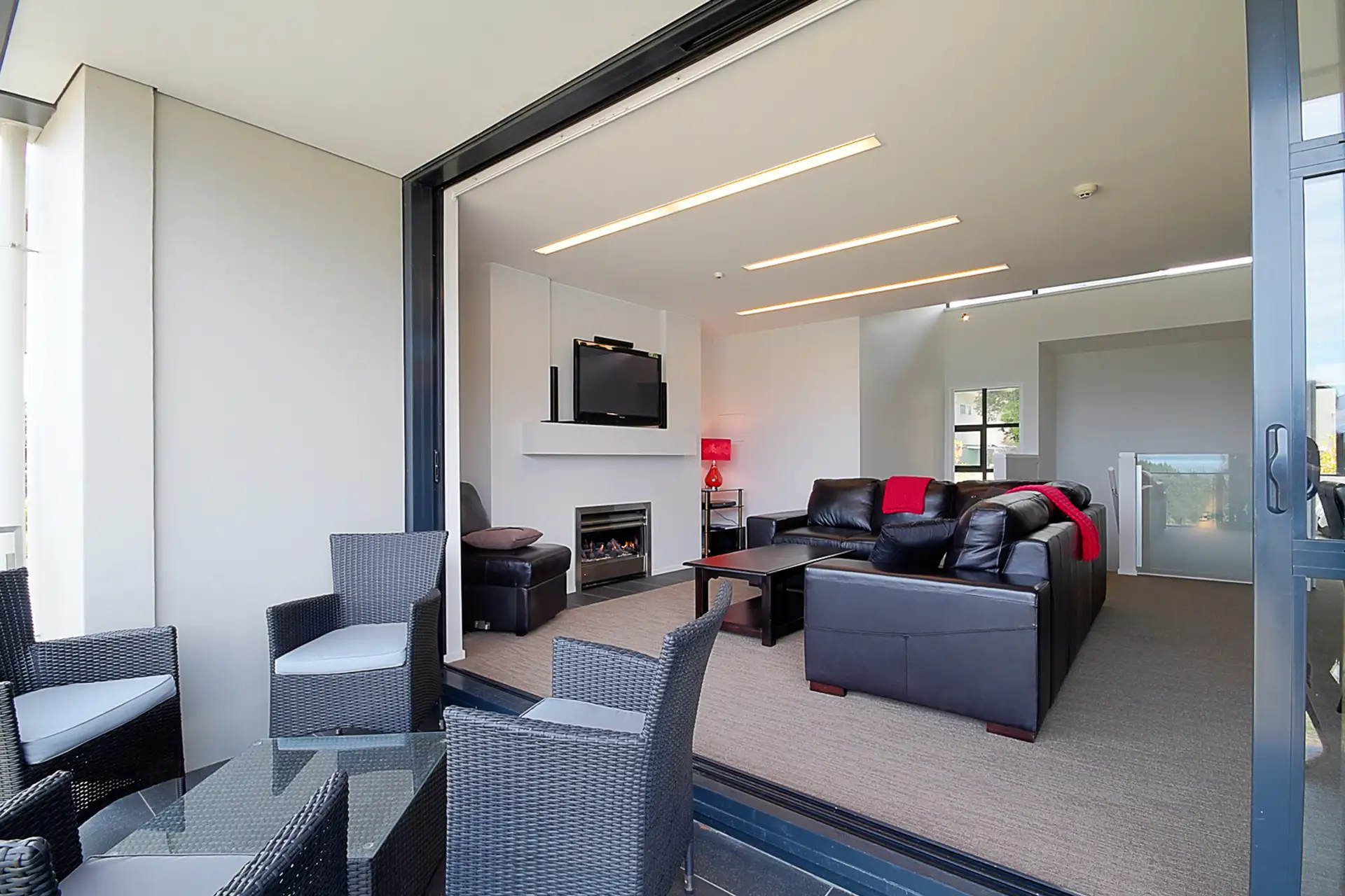 Terrace Apartment 04