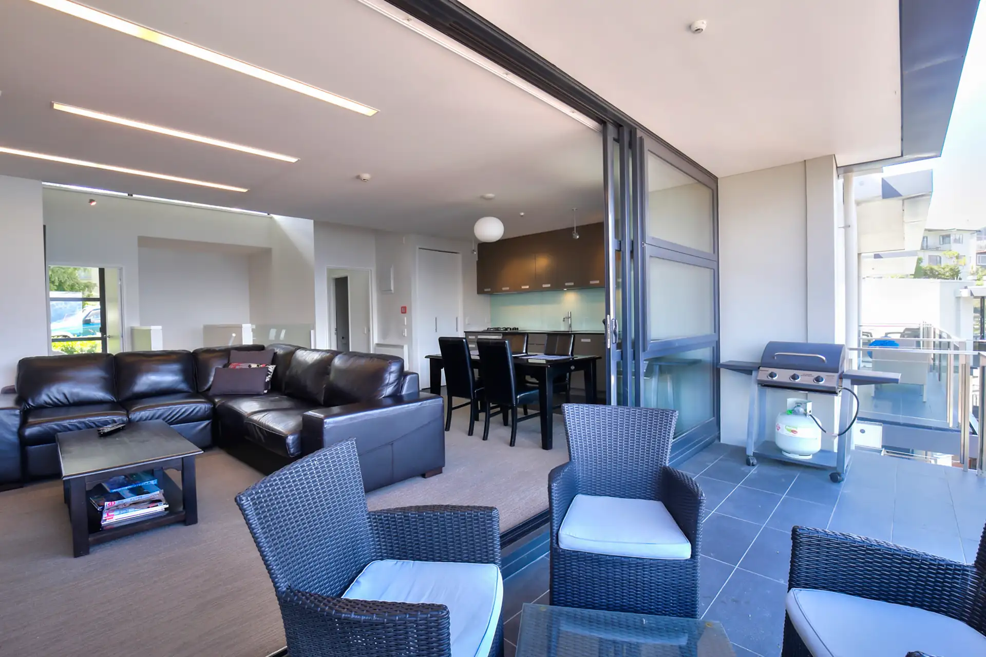 Terrace Apartment 04