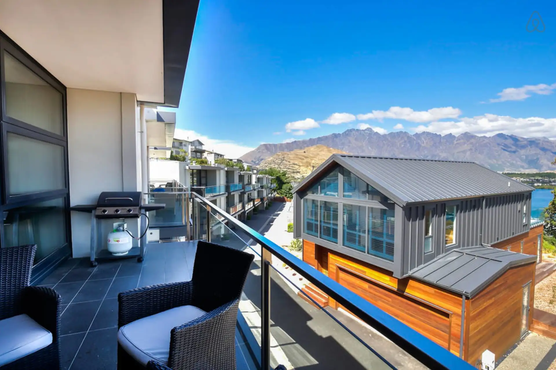 Terrace Apartment 04