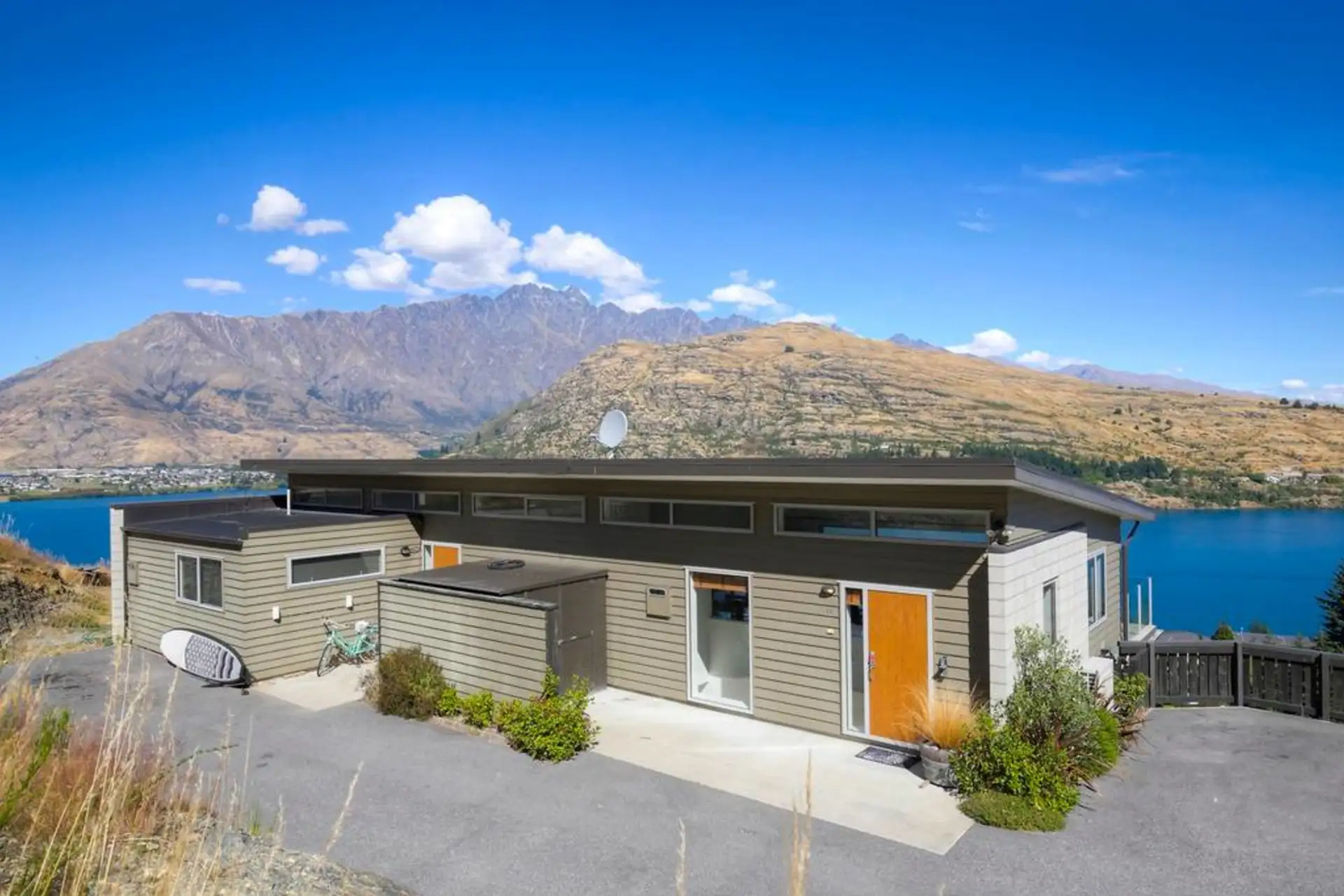 Tussock Ridge