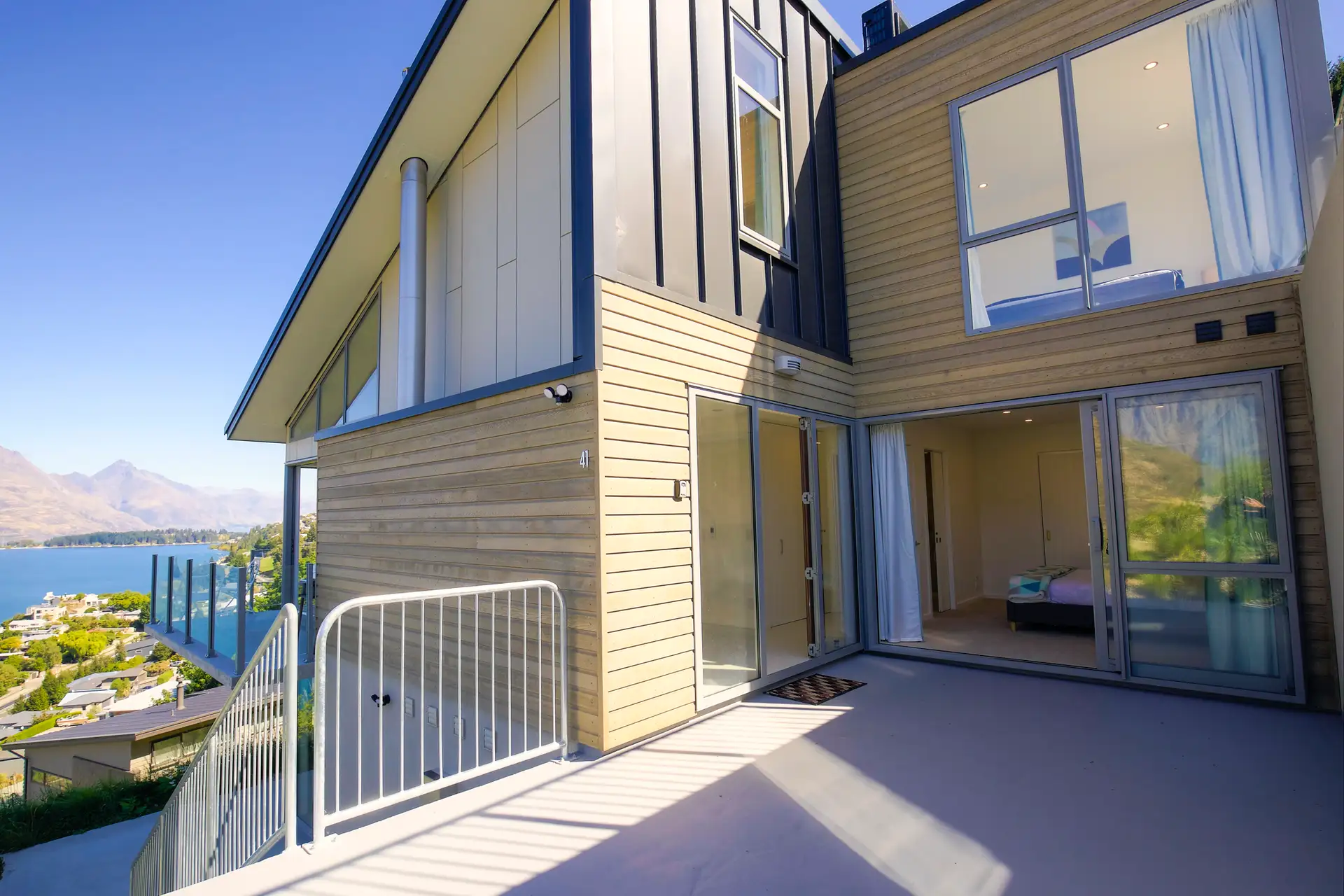 Bluewater Apartment