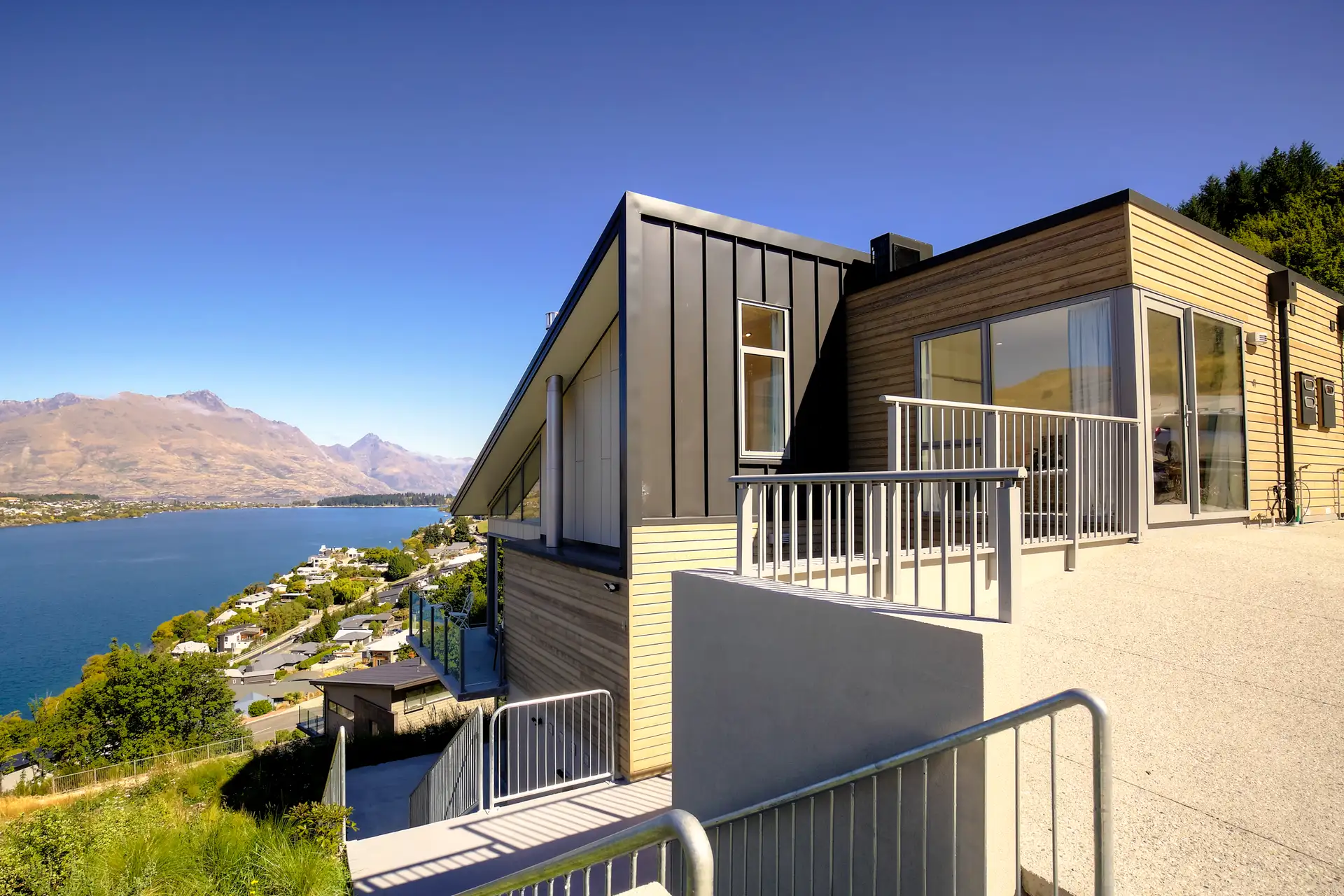 Bluewater Apartment