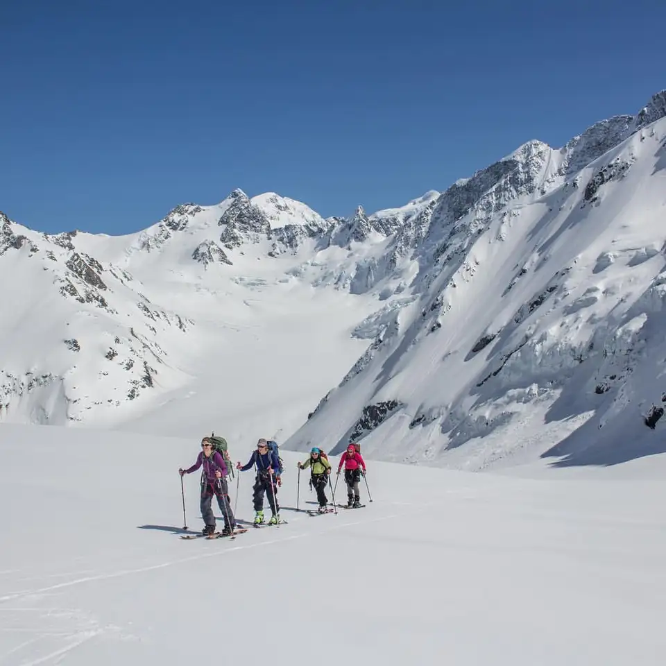 Queenstown Mountain Guides Girls