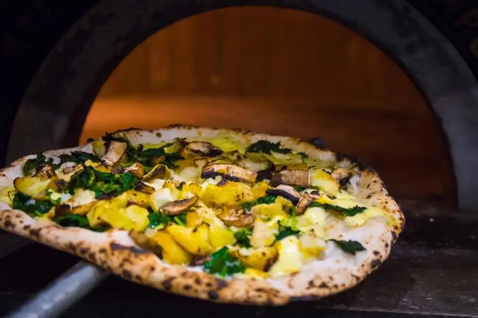Napoli Street Pizzeria
