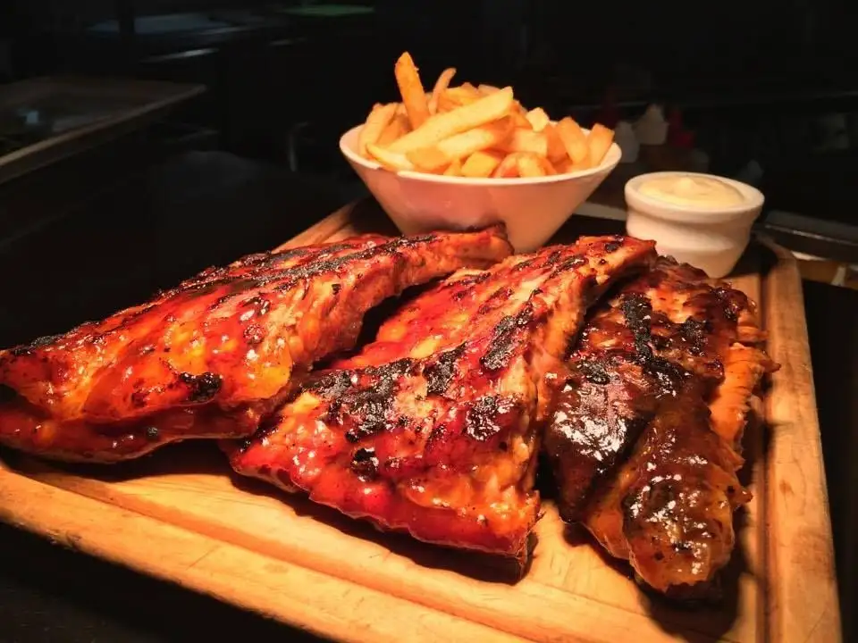 Flame Bar & Grill