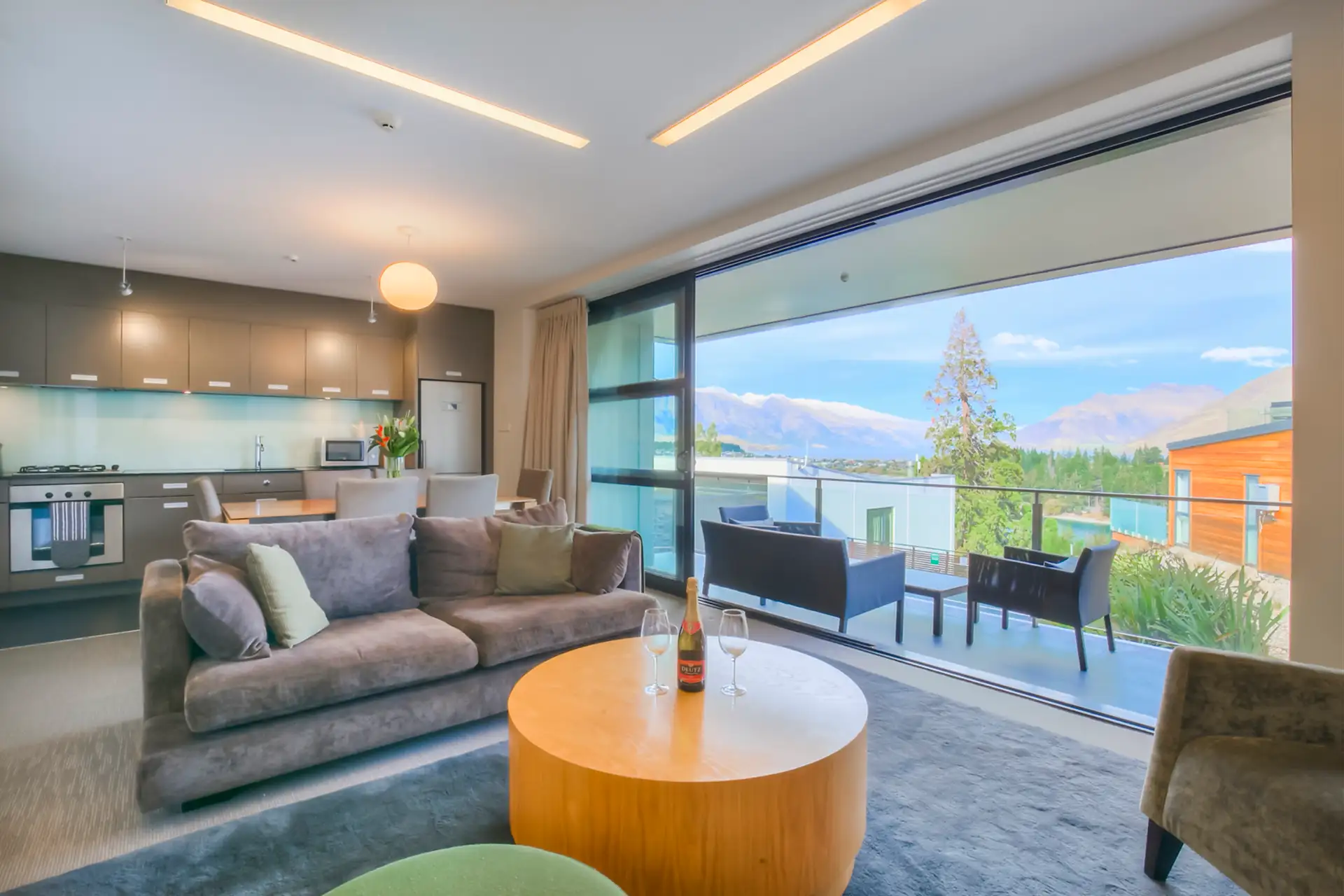 Terrace Apartment 07