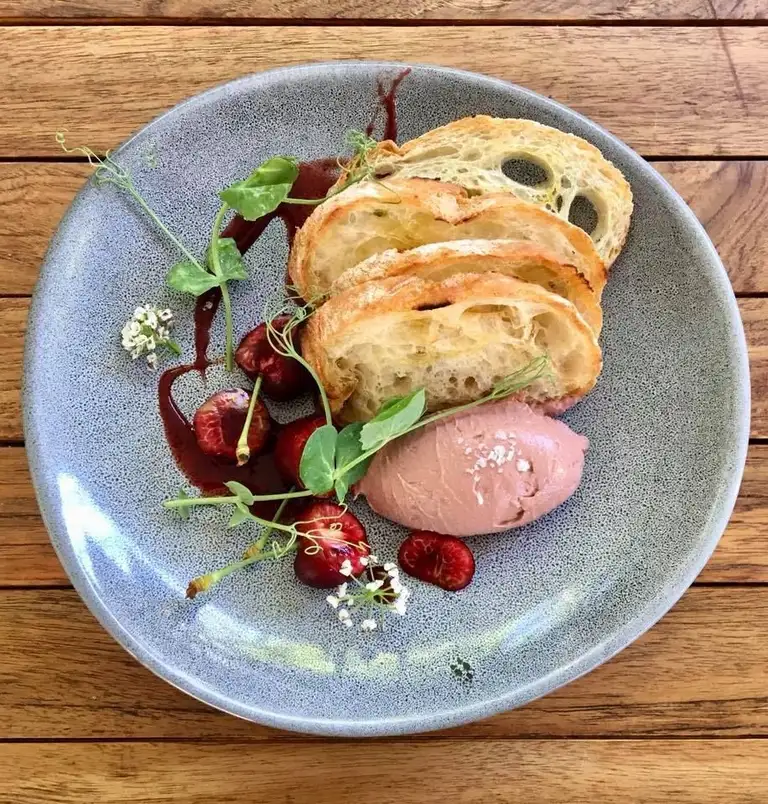 Akarua Wines & Kitchen by Artisan