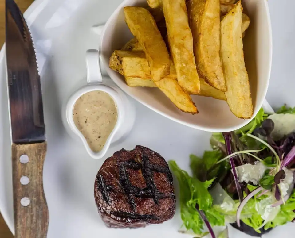 Brazz Steakhouse & Bar