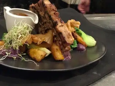 Mackenzies Restaurant & Bar