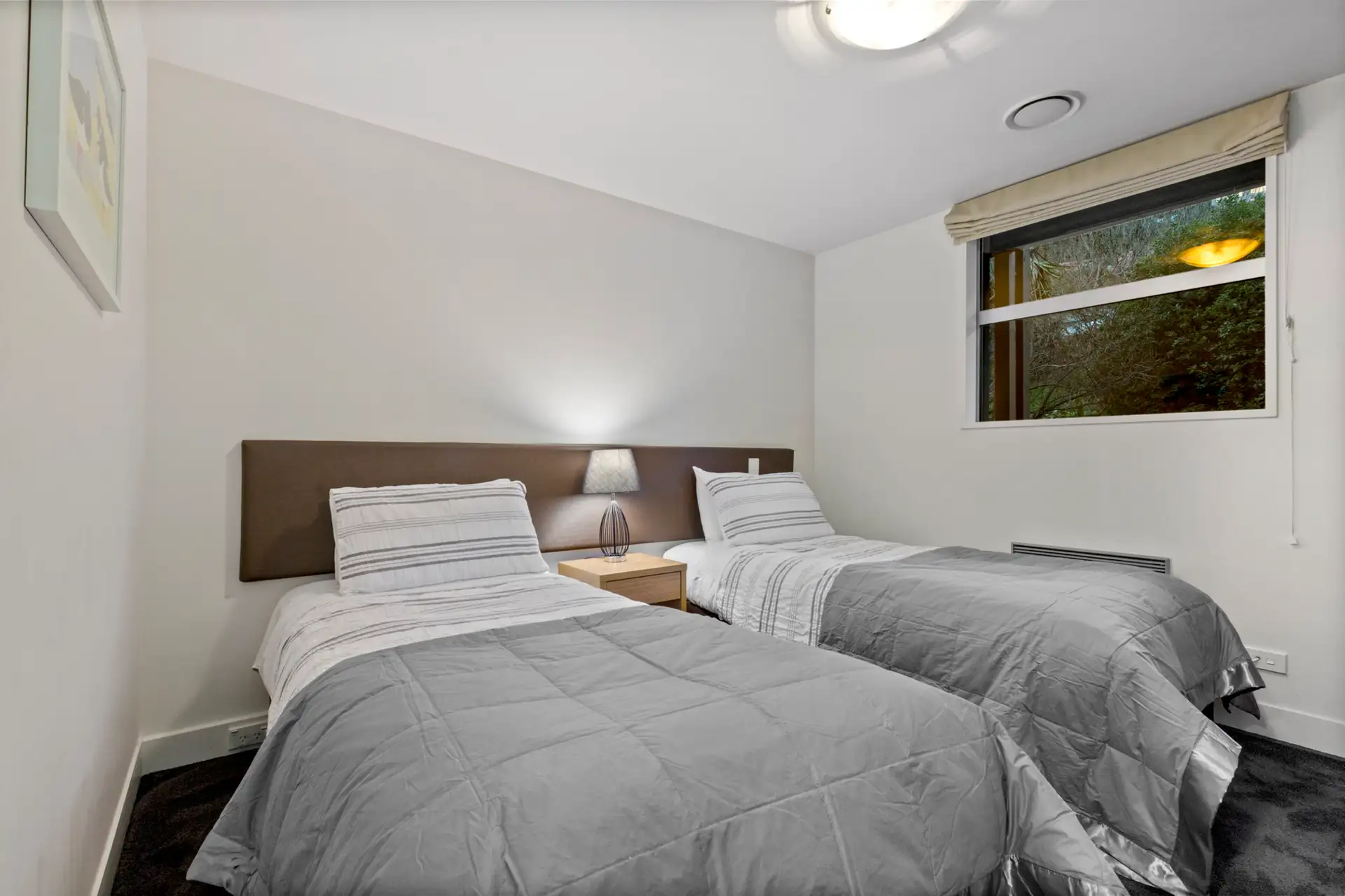 Lakefront Marina Apartment 2 bedroom