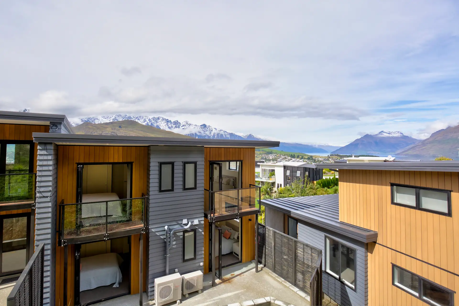 Remarkable Lake View