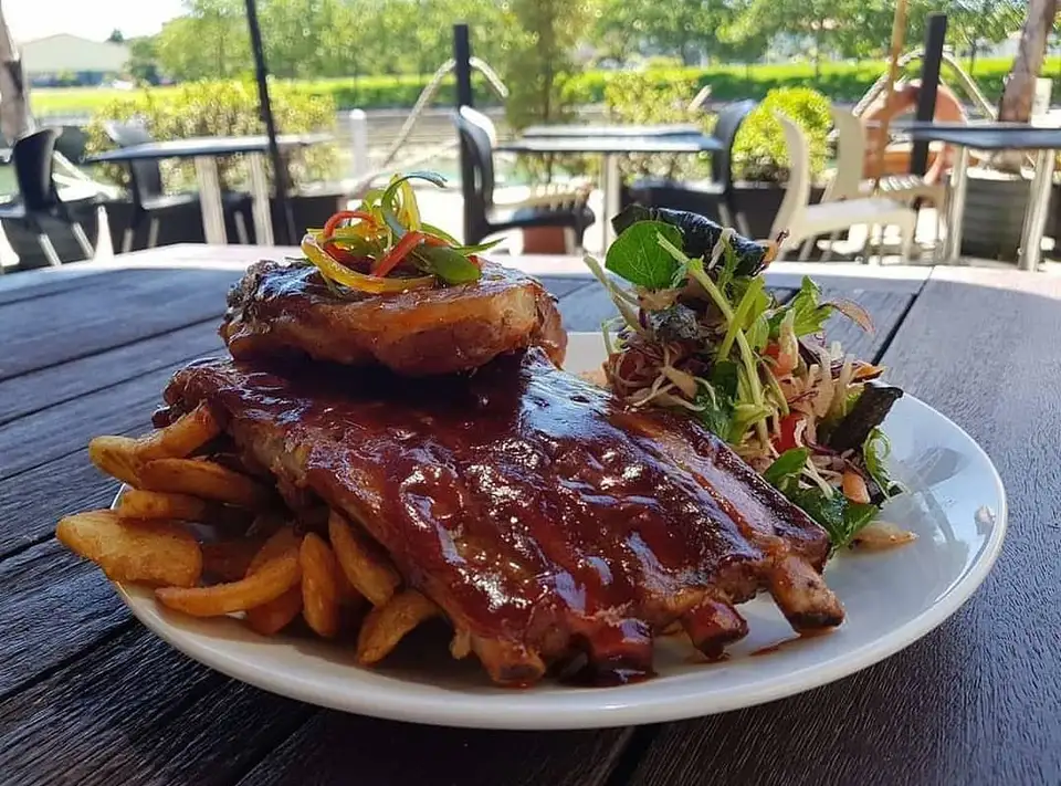Redwoods Premium Casual Dining