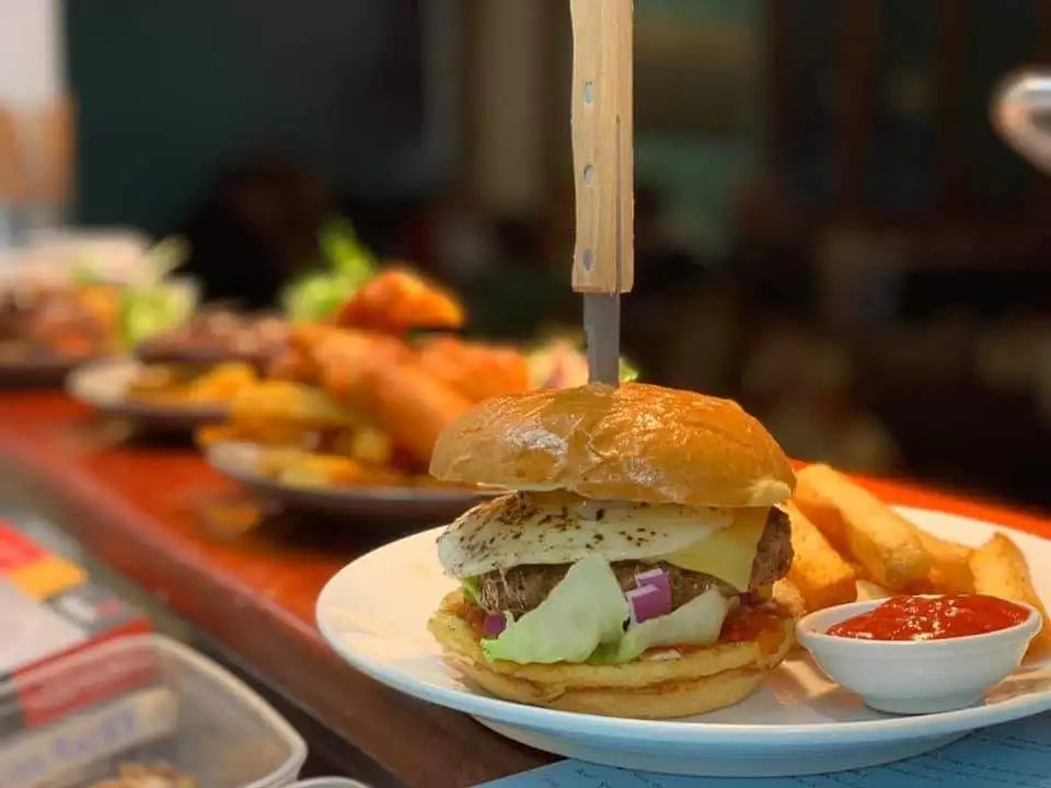 Redwoods Premium Casual Dining