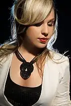 Sacha Vee - performing for Songbirds