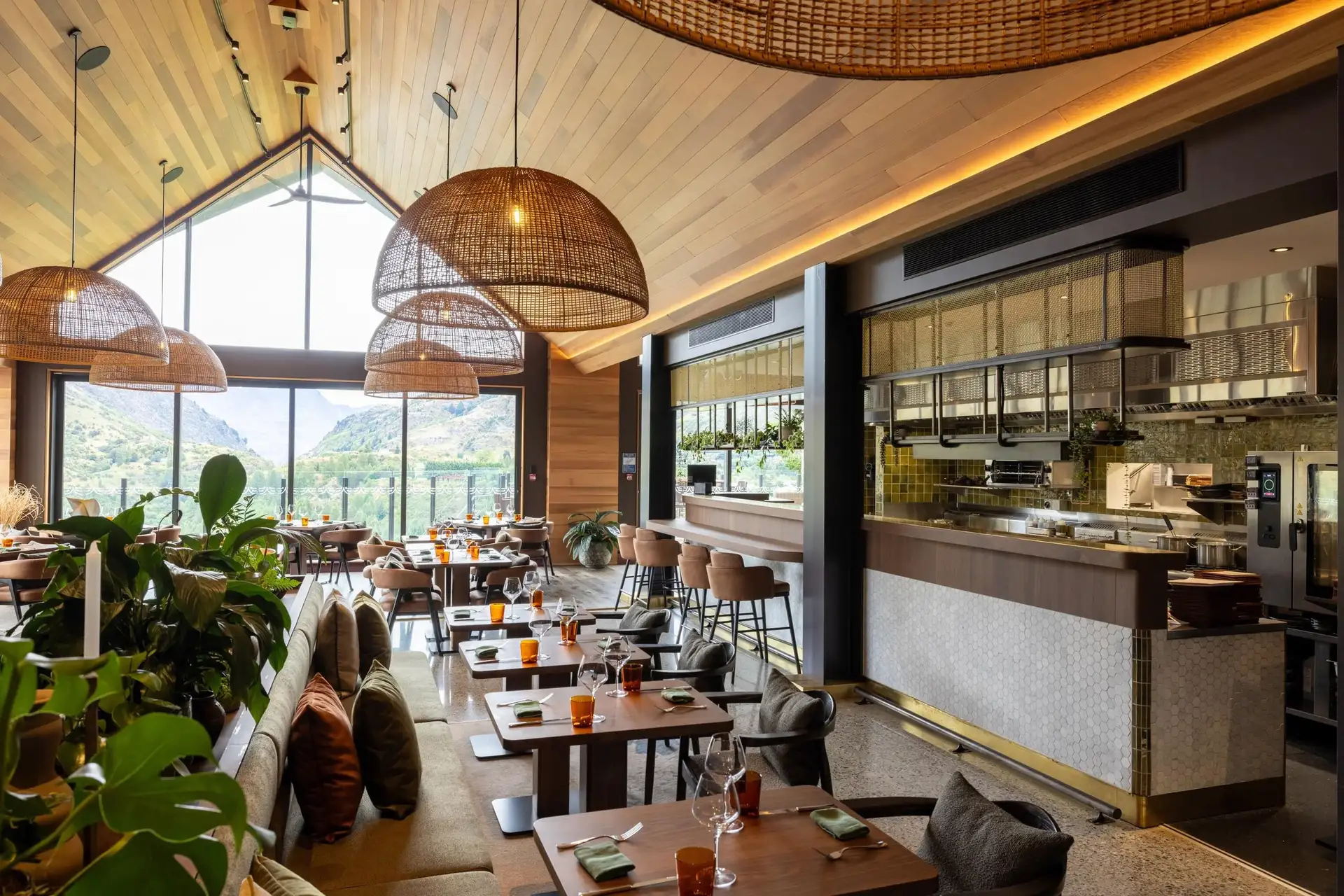 Bar and dining interior at Elevation Bar & Restaurant with contemporary alpine design