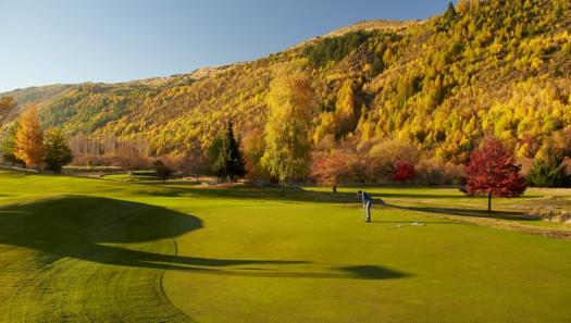 Escape to the true colours of autumn in Queenstown