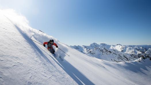 Harris Mountains Heliski