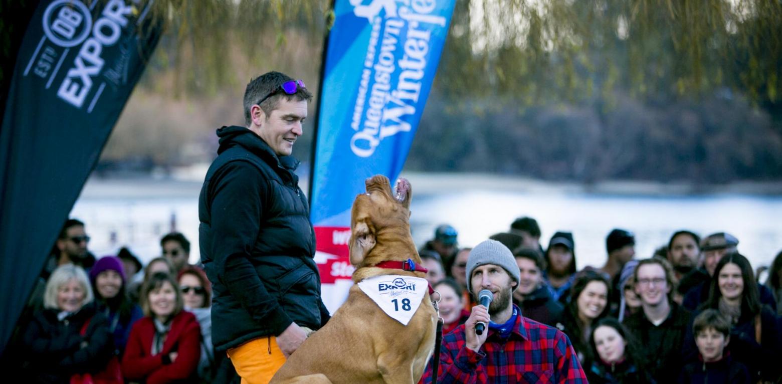 Fraser Hepburn and Lister from Queenstown impress the crowds at the DB Export Dog Barking Competition